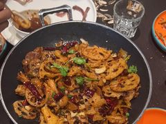 -川流不息·地道川菜·小龙虾(松东路店)