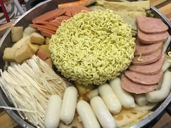 部队锅-Yolo韩国创意料理