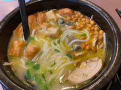 -灵芝妹子海鲜米线(香炉礁山姆店)