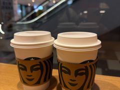 -星巴克(上海虹桥新天地二店)