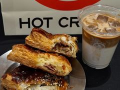 -HOT CRUSH趁热集合·现烤面包(上海环球港店)
