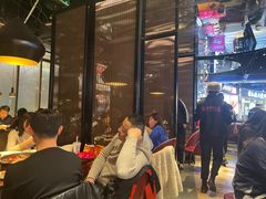 等位区-老板恋上鱼(高新万达店)