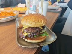 经典双层牛肉堡-魏斯理汉堡(西安沣东吾悦店)