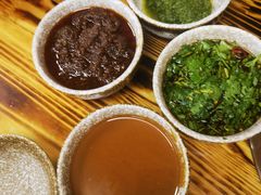 -顶顶汤火牛排火锅·经典铜锅涮肉