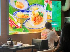 -大头虾越式风味餐厅(光明广场店)