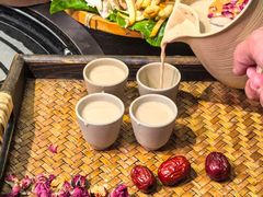 -阿山卓·野生菌火锅·纳西火塘烤肉