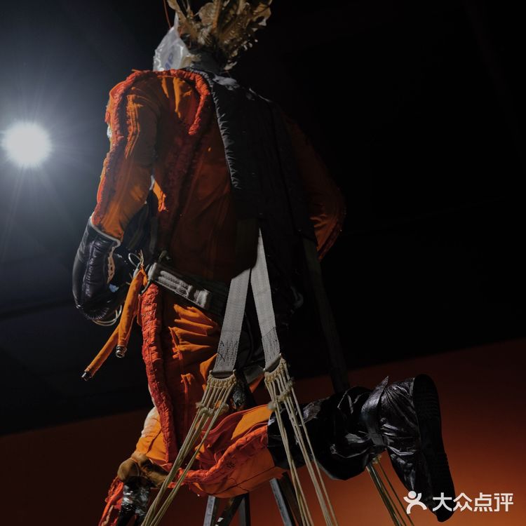深圳展览｜潮流太空舱艺术大展·紧急迫降