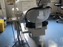 -优伢仕口腔(汽车西站店)