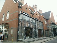 -钟书阁(松江泰晤士小镇店)