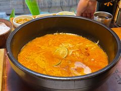 -银米·云南传统过桥米线(双廊黑金冠店)