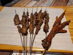 -秋菊麻辣烫烧烤(卫士广场店)