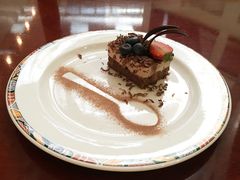 核桃榛子蛋糕-庭园西餐