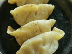 -黄阿姨锅贴大王(万航渡路店)