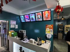 -荒岛实景沉浸密室(江汉路1店)
