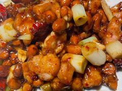 宫爆花仁鸡丁-蔴将·川菜(黄龙万科店)