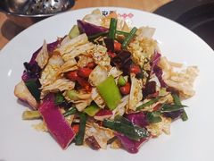 -咱屯子铁锅炖直营店(保利店)