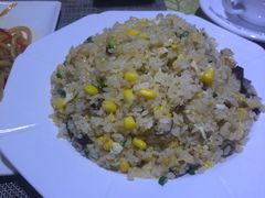 香菇牛肉炒饭-西堤岛咖啡店