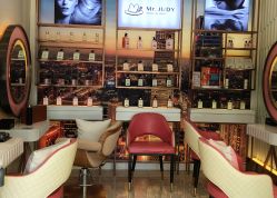 -Mr.JUDY洗个头发