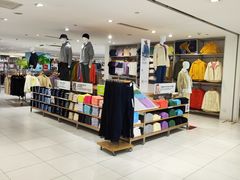 -优衣库(上海正大广场店)