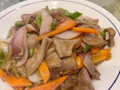 -鹤乡东北菜(崮山路店)