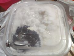 白雪黑糯米豆花儿-甜心闲生传统手工冰粉(奎星楼店)