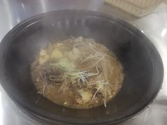 -粘豆包柴火铁锅炖