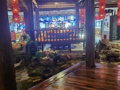 -鱼满舱·鲜活海鲜·正宗鲁菜