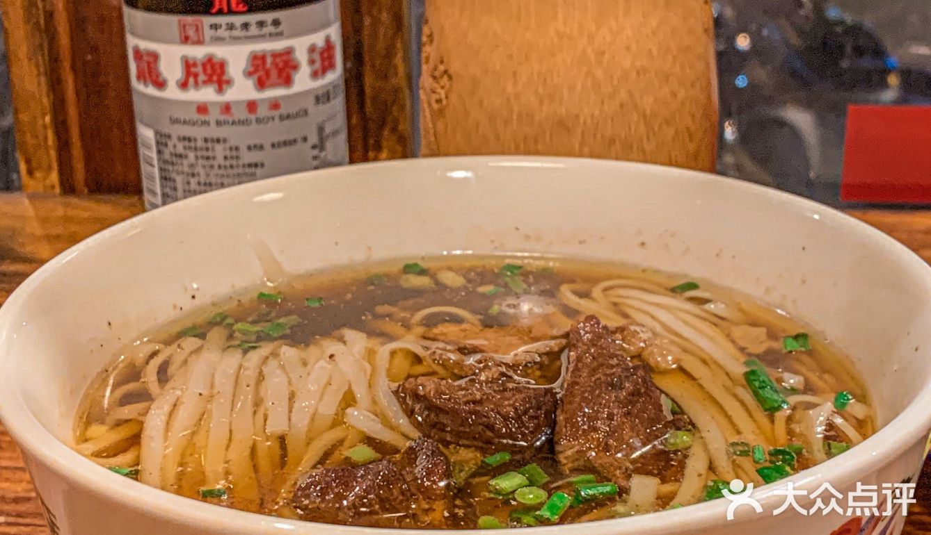 不吹不黑 这家店的粉蛮对我口味 陈小春刚来过