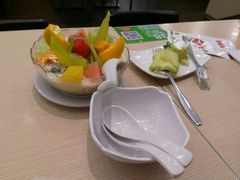 -佰搭果·广式茶餐厅(西华路店)