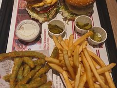 -The Habit Burger Grill 哈比特汉堡(复兴soho店)