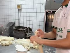 -穆芳阁兰州纯汤牛肉面(西安总店)