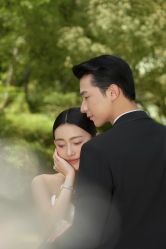 -喜爱高定婚纱摄影