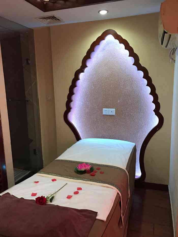 名仕阁spa按摩中心