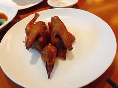 红烧乳鸽-杭州JW万豪酒店-万豪中餐厅