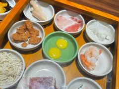 -良米山·云南野生菌过桥米线(上海首店)