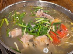-亮欢寨酸汤鱼(沙冲路店)