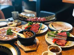 -炼火烤肉店