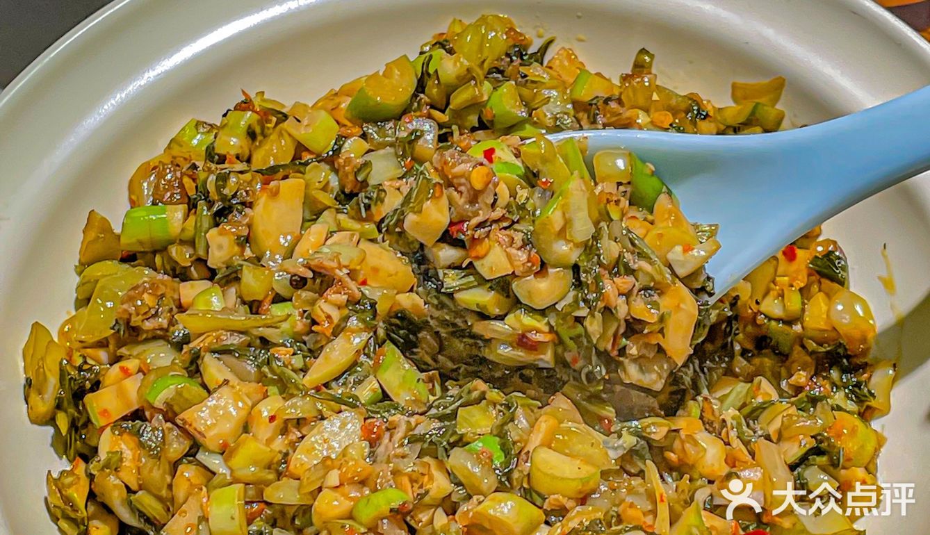 服了！在这家湘菜馆子里吃了三碗饭
