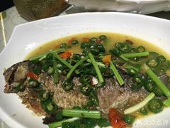 -小芙蓉湘菜馆(易生活购物公园店)