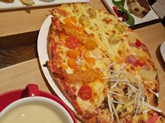 -必胜客(WOW中心城店)
