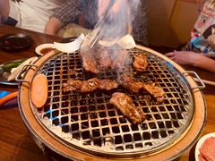 -焼肉まんぐう