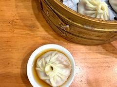 -莱莱小笼·乔艾