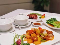 -上海虹桥君丽假日酒店(娄山关路地铁站店)