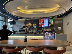 大堂-LAVAZZA拉瓦萨咖啡(中航城君尚购物中心店)