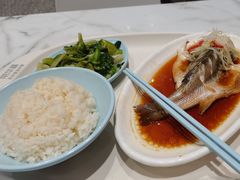 -荣华基·现炒快餐(肇嘉浜路店)