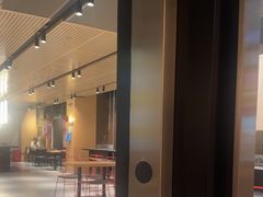 -麦当劳(四平路店)