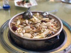 -东巴谷野生菌火锅餐厅