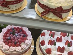 -花花卷卷·鲜食蛋糕(静安久光百货店)