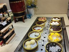 自助取餐区-蒙肥羊·酸汤潮牛·鲜牛肉火锅烤肉自助(岗顶店)