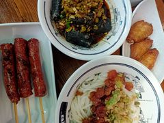 -黑白电视长沙小吃(美林M·LIVE天地东座店)